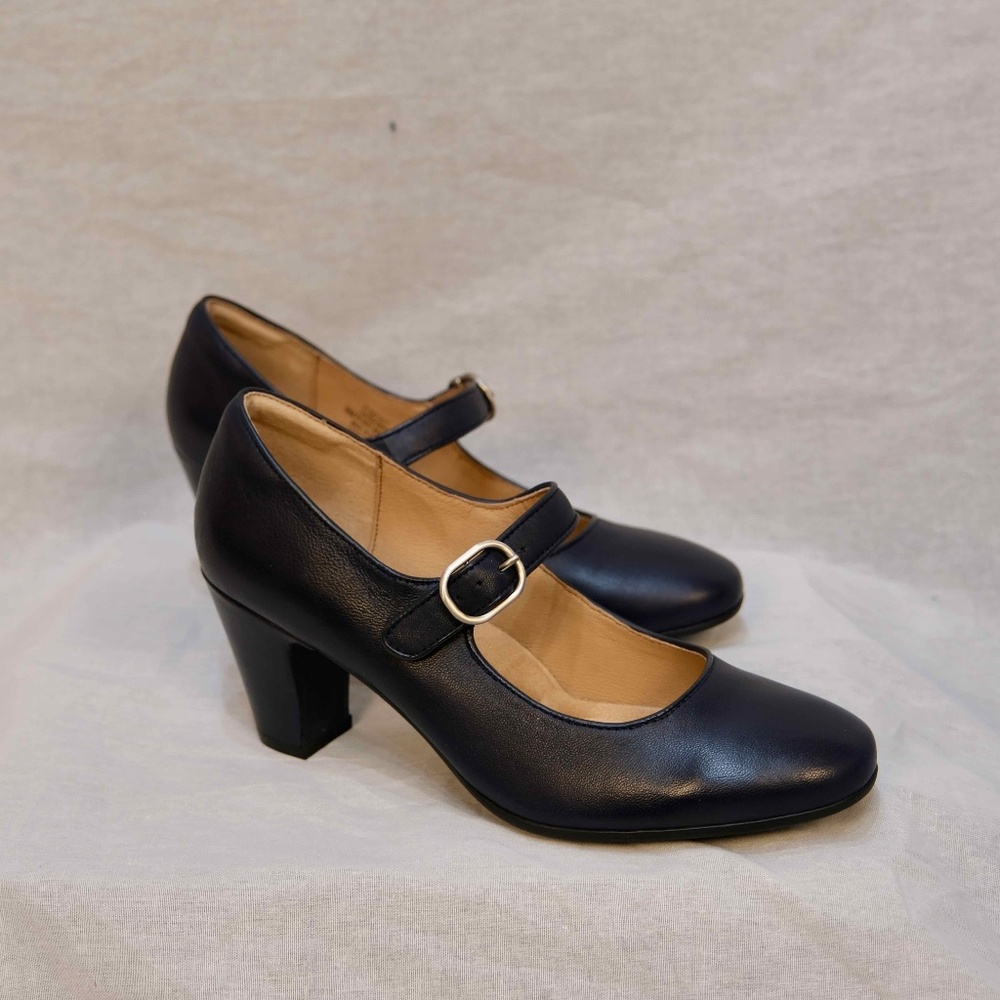 Sofft Shoes Navy New Size 9 New